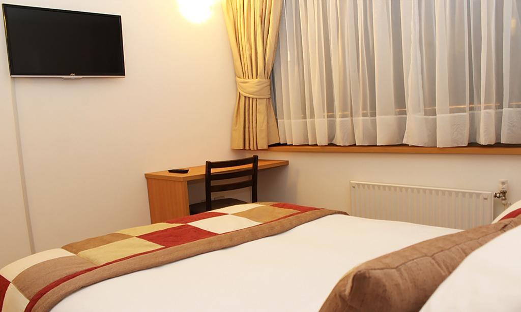 Hostal Express กอนเซปซิออน ภายนอก รูปภาพ